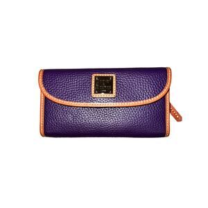 Dooney & Bourke wallet